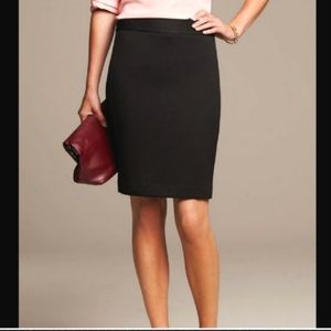 BANANA REPUBLIC Career Pencil Skirt, Black, Size 6